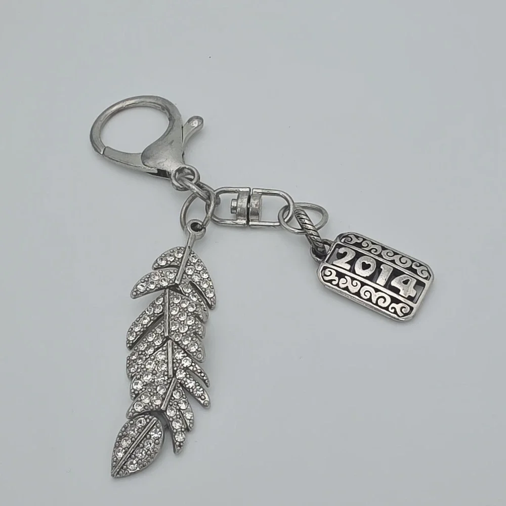 BRIGHTON 2014 Keychain Fob Feather‎ Charm Crystal Accents Silver Plate 4